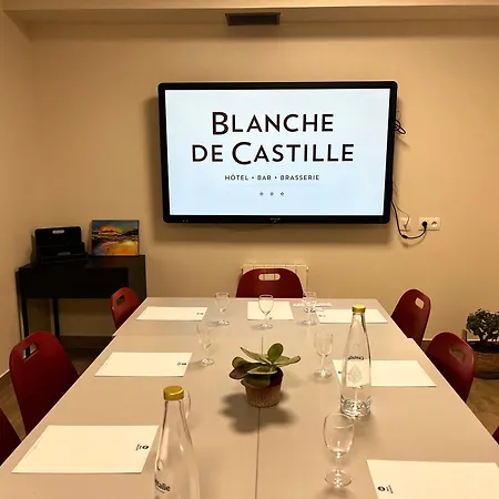 Western Blanche De Castille 3*