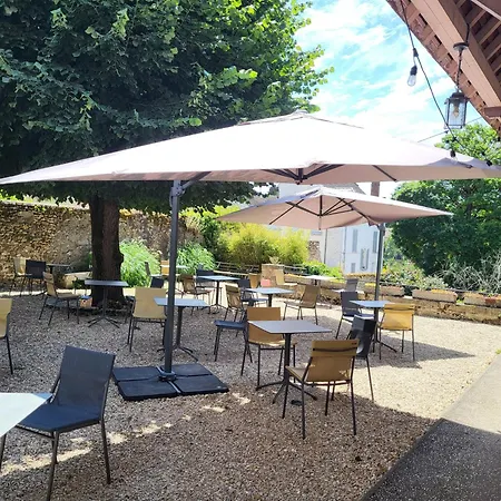Western Blanche De Castille 3* Dourdan