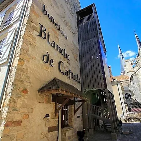 Western Blanche De Castille Szálloda
