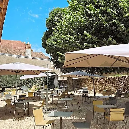 Western Blanche De Castille 3*