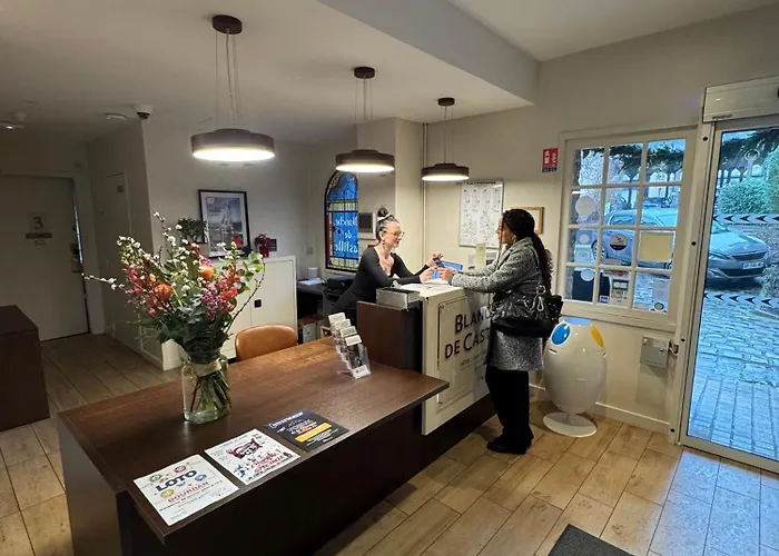 Hotel Western Blanche De Castille Dourdan